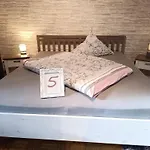 5x Balkon-apartments Mit Kueche 40-65qm Ruhrgebietferienwohnung Dobry-fuchs Appartamento