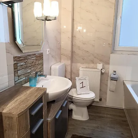 Apartman 5x Balkon-apartments Mit Kueche 40-65qm Ruhrgebietferienwohnung Dobry-fuchs *