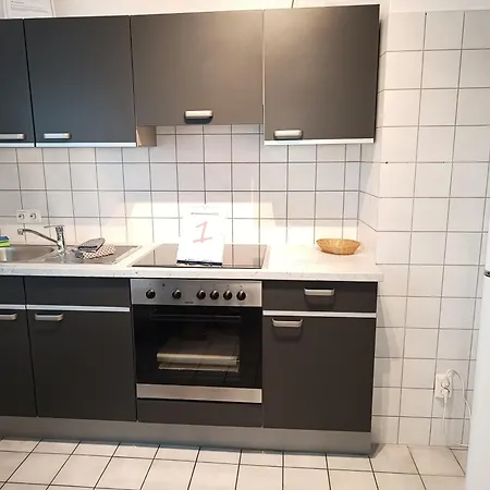 5x Balkon-apartments Mit Kueche 40-65qm Ruhrgebietferienwohnung Dobry-fuchs דירה אוברהאוזן