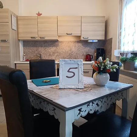 5x Balkon-apartments Mit Kueche 40-65qm Ruhrgebietferienwohnung Dobry-fuchs Oberhausen