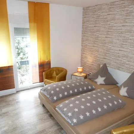 דירה 5x Balkon-apartments Mit Kueche 40-65qm Ruhrgebietferienwohnung Dobry-fuchs אוברהאוזן
