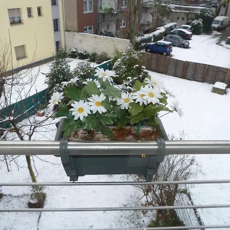 5x Balkon-apartments Mit Kueche 40-65qm Ruhrgebietferienwohnung Dobry-fuchs אוברהאוזן