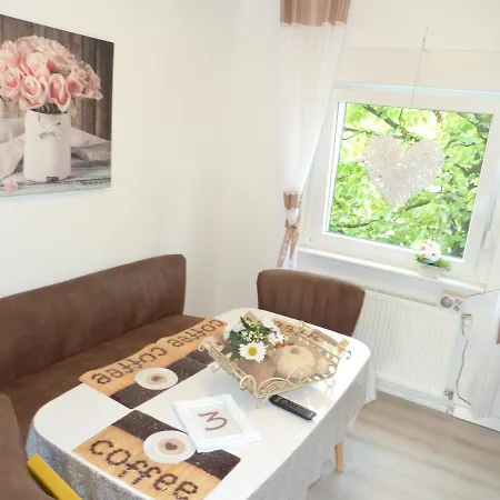 5x Balkon-apartments Mit Kueche 40-65qm Ruhrgebietferienwohnung Dobry-fuchs Apartman Oberhausen