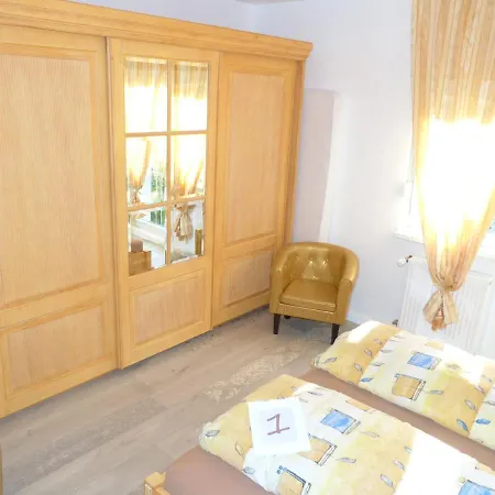 דירה 5x Balkon-apartments Mit Kueche 40-65qm Ruhrgebietferienwohnung Dobry-fuchs אוברהאוזן